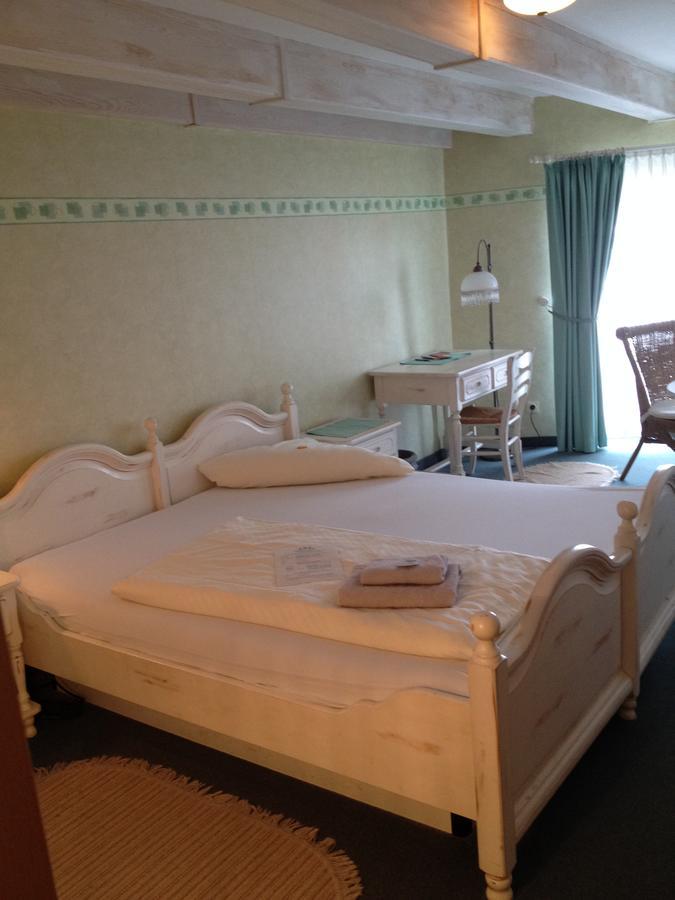 Hotel Bergschloesschen à Jüterbog Extérieur photo